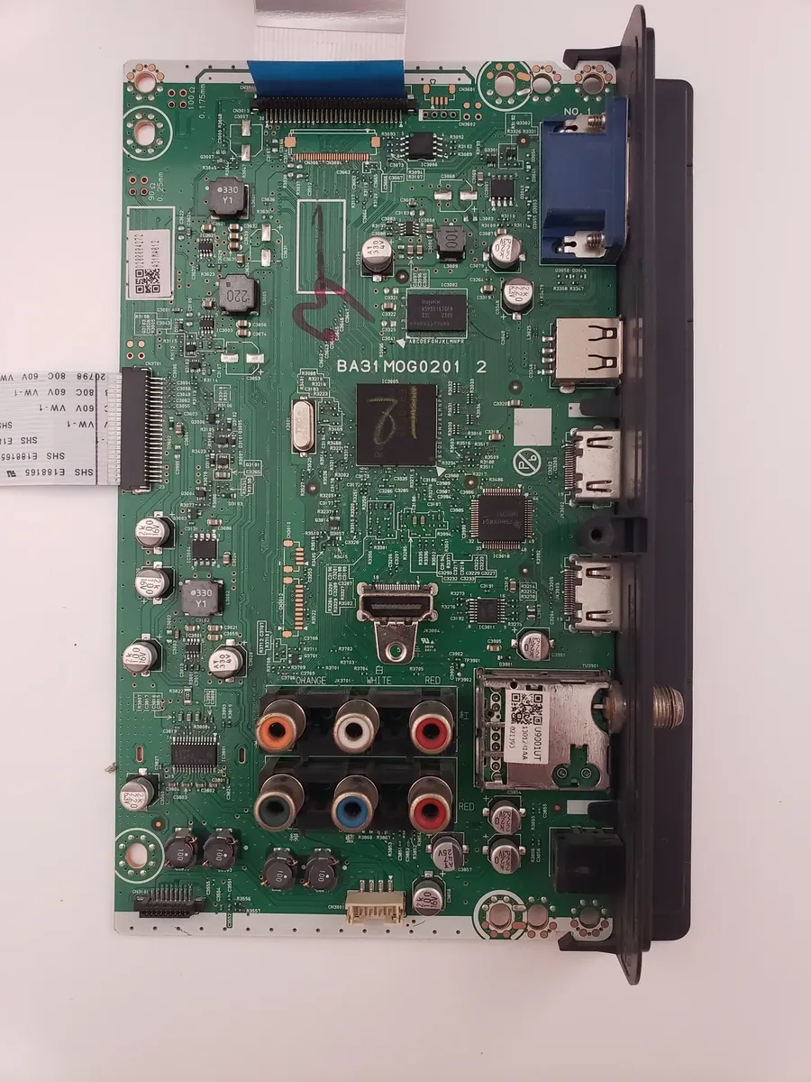 Tarjeta Main Philips Modelo 29PFL4508/F8 funcionando correctamente, retirada de TV con display dañado cualquier duda favor de preguntar antes de comprar, ESTA TARJETA NO ES PARA PRUEBAS, SE DEBE RECTIFICAR CORRECTAMENTE SU DIAGNÓSTICO PARA ESTAR CONCRETAMENTE SEGURO DE QUE SU FALLA ESTA EN LA TARJETA/FUENTE.